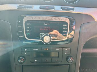 FORD S-MAX 2.0 TDCI 120 KW BLACK EDITIONE MANUÁL KOUP V ČR - 18