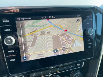 Volkswagen Passat 2.0TDI 110kW 1.majitel Manuál - 18