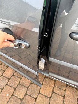 VW Caddy Maxi 2.0tdi, DSG, speciál - 18