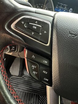 Ford Focus Combi edice Red & Black - 18