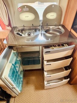 Karavan Hobby 460 Excellent - 18