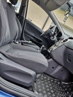 OPEL CORSA 1.3i BENZÍN 59KW KLIMATIZACE 87TIS.KM R.V.2007 - 18