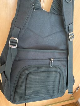 Lehoučká promyšlená kabelka taška crossbody ledvinka Ododos - 18