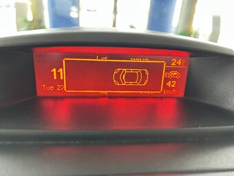 Peugeot Partner 1.6 HDI,1.MAJITEL,DPH,ČR,SERVISKA,TEPEE - 18
