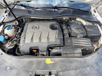 VOLKSWAGEN PASSAT 1.6TDI-77KW -2013-SEDAN - 18