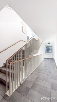 Prodej stylového bytu 3+kk se dvěma balkony, garáží a sklepe - 18