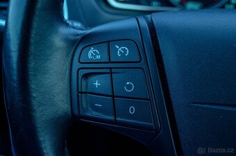 Volvo V40 D2 Momentum - 18