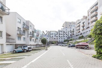 Pronájem bytu 3+kk, 72 m² + garáž - Praha 5 - Hlubočepy, ul. - 18