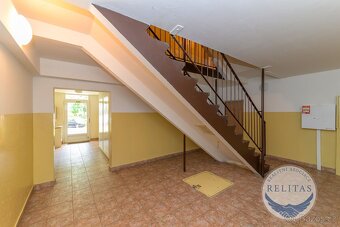 Pronájem bytu 3+kk 65 m² - 18