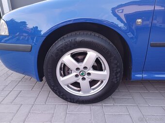 Benzínová Škoda Octavia Tour 1.6. - 18