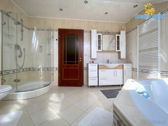 Prodej RD 7+1/T/G/Z v ulici Za kovárnou Praha 10 Dolní Měcho - 18