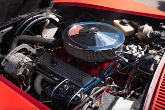Chevrolet Corvette Stingray 1972 v pěkném stavu - 18