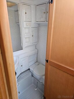 Karavan Hobby 495 - 18