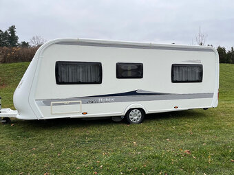 Hobby 560 CFe 2011 MOVER, PŘEDSTAN, DRŽÁK KOL, SUPER STAV - 18