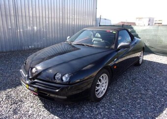 Alfa Romeo Spider 2.0 T.S. 114kW 213 000KM NOVÝ benzín - 18