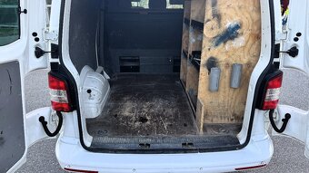 VW Transporter 2.0TDi T5 Long DSG - 18