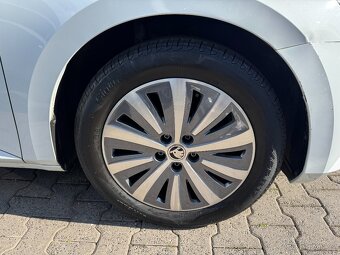 Škoda Superb 3 2.0TDI 147kW DSG Tažné Matrix Navi Kamera DAB - 18