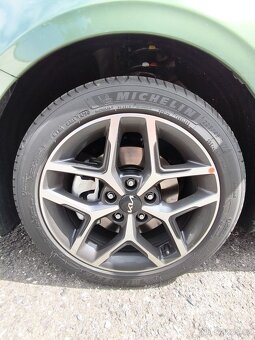 Kia Ceed, 1,5 T-GDi SW TOP + BUS - nové 1500km- odpočet DPH - 18