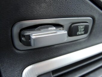 Volvo S80, D5 R-DESIGN MOMENTUM - 18