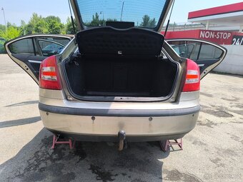 Škoda Octavia 1.6 MPi Ambiente,Klima,Tažné,ALU,STK 9/2026 - 18