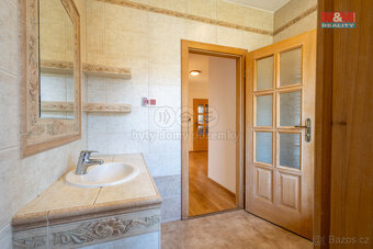 Prodej domu 280 m², zahrada 770 m2, K. Vary - Toužim - 18