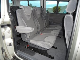 Citroen Jumpy 2.0 HDi,Exclusive,zak. ČR,1.maj,serv.knížka - 18