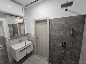 Pronájem bytu 2+kk 55 m2 Slovenská Znojmo 13 000 Kč - 18