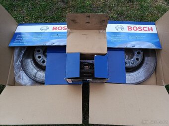 Prodám Passat CC 2.0 TDi 125KW, komfortní výbava - 18