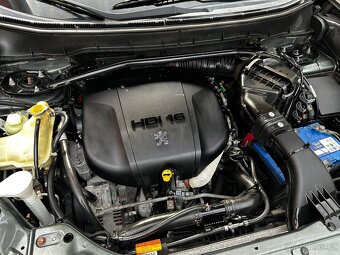 Peugeot 4007 2.2 HDi 4x4 SUV 7 míst Kůže Navi Tažné 2 tuny - 18