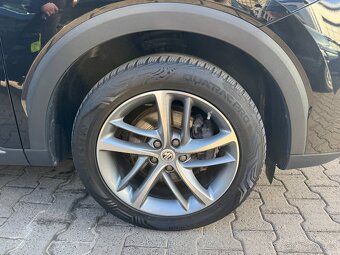 MG EHS PHEV Luxury 1.5 190kW AUT. 60tkm Virtual - Zálohováno - 18