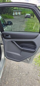 Ford Focus 1.8i 92 kW, TITANIUM, Nová STK - 18