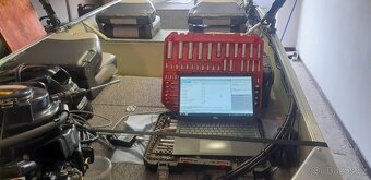 Hliníkový člun s motorem - 18