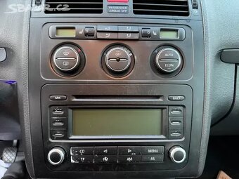 VW Touran 2.0TDI 103kW,Digi.klima,Výhřev,Tempomat,Webasto. - 18