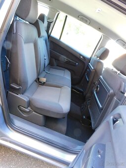 Opel Zafira 1.9 CDTi,,7 míst,,tažné zařízení,,NOVÉ ROZVODY - 18