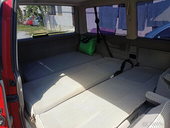VOLKSWAGEN T4 CARAVELLE Multivan 2,4D /55Kw/ - 18