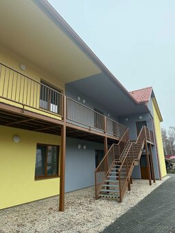 Byt k pronájmu - Roudná - 18