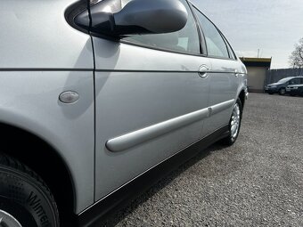 CITROEN C5 2,2 HDI -- 16V SX - HEZKÝ STAV - 18