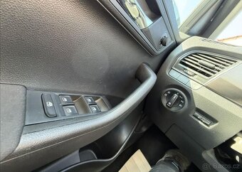 Škoda Fabia 1,2 TSI DIGIKLIMA, LED, ACC benzín manuál 66 kw - 18