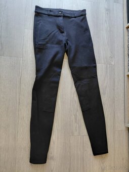 Mnoho věcí na kone a jezdce - 18