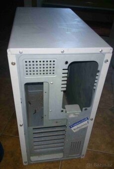 3x retro ATX skrine, zachrante je pred sberem - 18