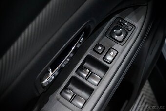 Mitsubishi Outlander 2.2 DI-D 110 kW 2WD Intense - 18