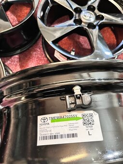 5x100 R17 - Originál Toyota Prius Prime 5Gen. 2023 - 18