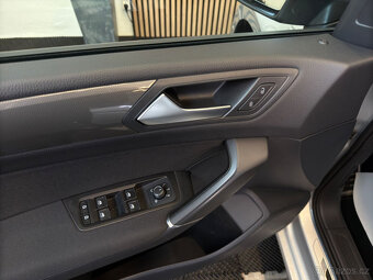 Volkswagen Touran 2.0 TDi Join - navi,temp,vyh.s,7míst,150PS - 18