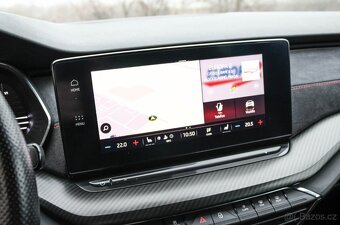 Škoda Octavia Combi 2.0 TDI RS DSG - 18