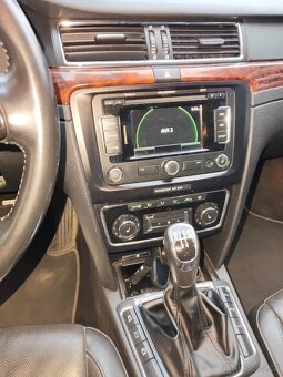 Superb 1.6 2012r.v. - 18