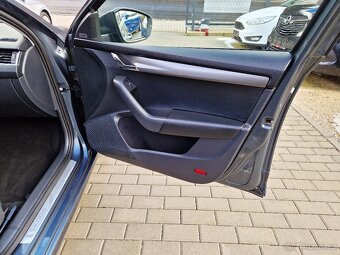 ŠKODA Octavia kombi III Soleil, DSG, 125  tis. km - 18