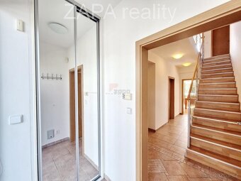 prodej řadového RD 5+kk  147m2 ul. Pod Nouzovem Praha 9 Kbel - 18
