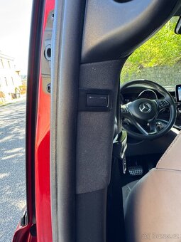 Mercedes-Benz V300d, 4MATIC, provoz 4/21, najeto 73.xxx km - 18