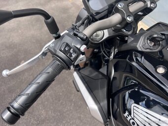 Honda CB 650R, možnost splátek a protiúčtu - 18
