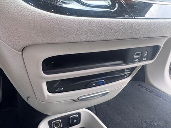 Chrysler Pacifica 3,6 Limited DVD 360 čočka 2017 DPH - 18